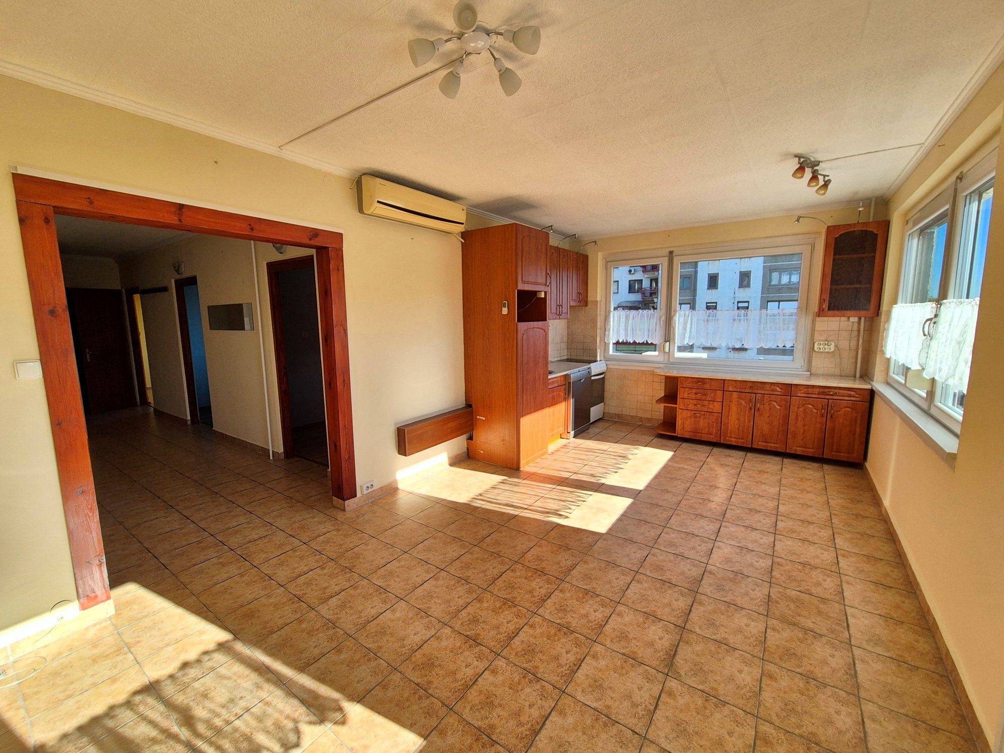 Káposztásmegyer II ltp-n, 4 szobás jó állapotú lakás eladó!