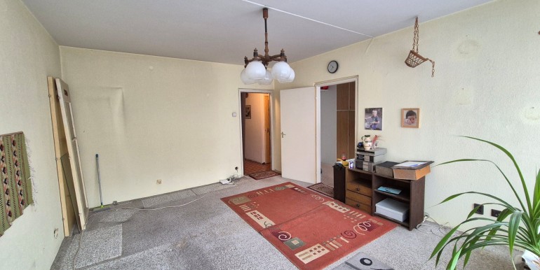 resize_20251201_120628