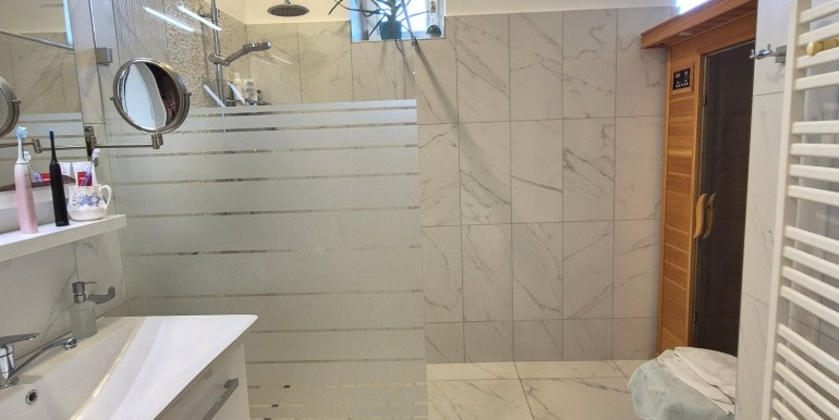 resize_20260415_120042